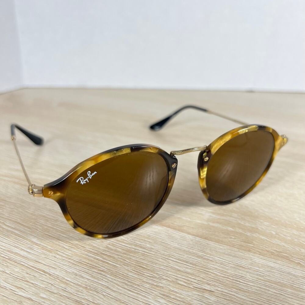 Ray-Ban RB2447 1160 Sunglasses Round Fleck Classic Tortoise 49-21-145 Italy
